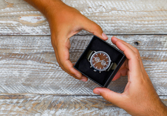 Spot Fake Watches in Pakistan: Expert Authenticity Guide