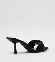 Steve Madden Women-TRULEY BLACK SATIN Sandal