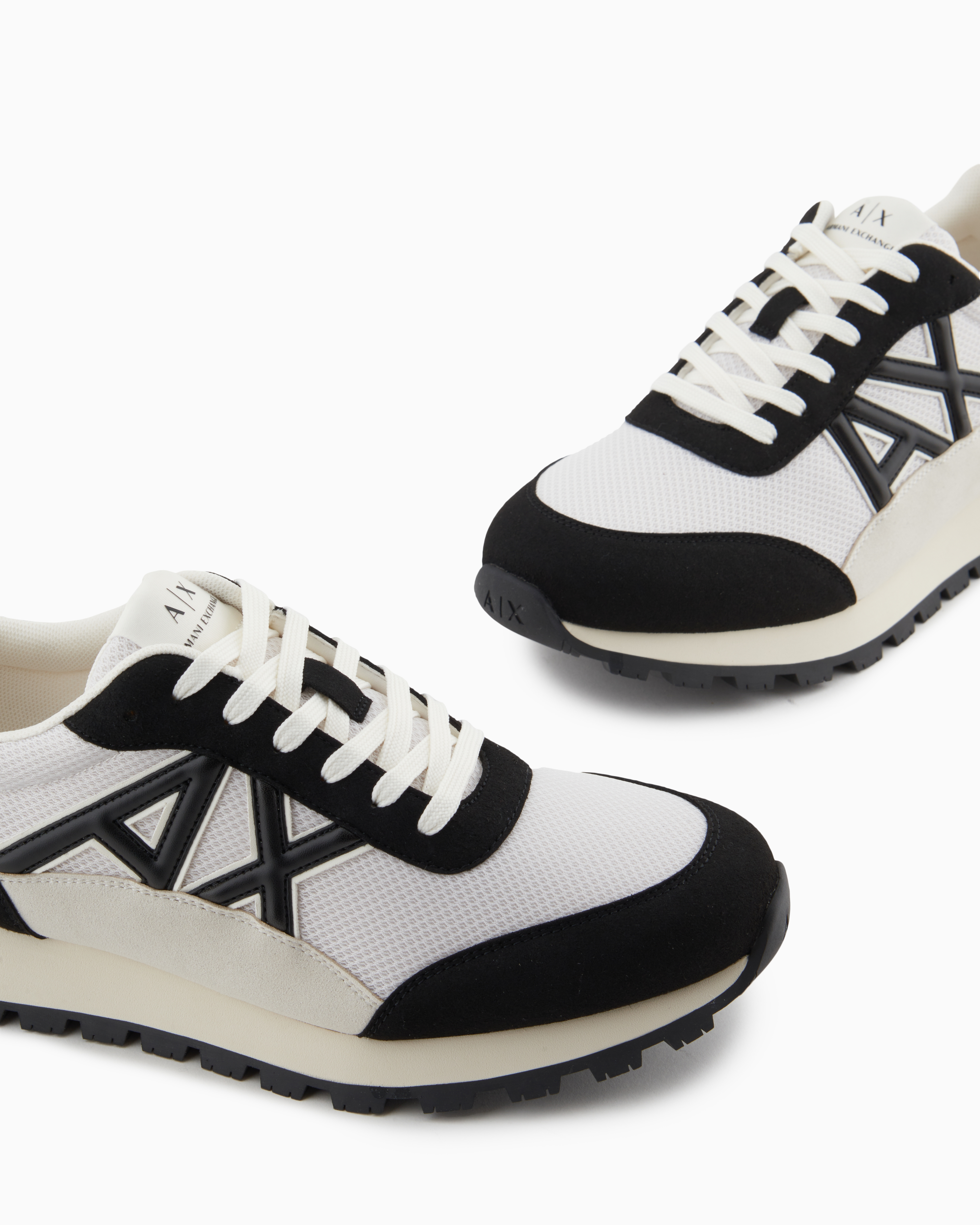 Armani Exchange Sneakers in eco-suede, mesh and nylon Off-White/Black