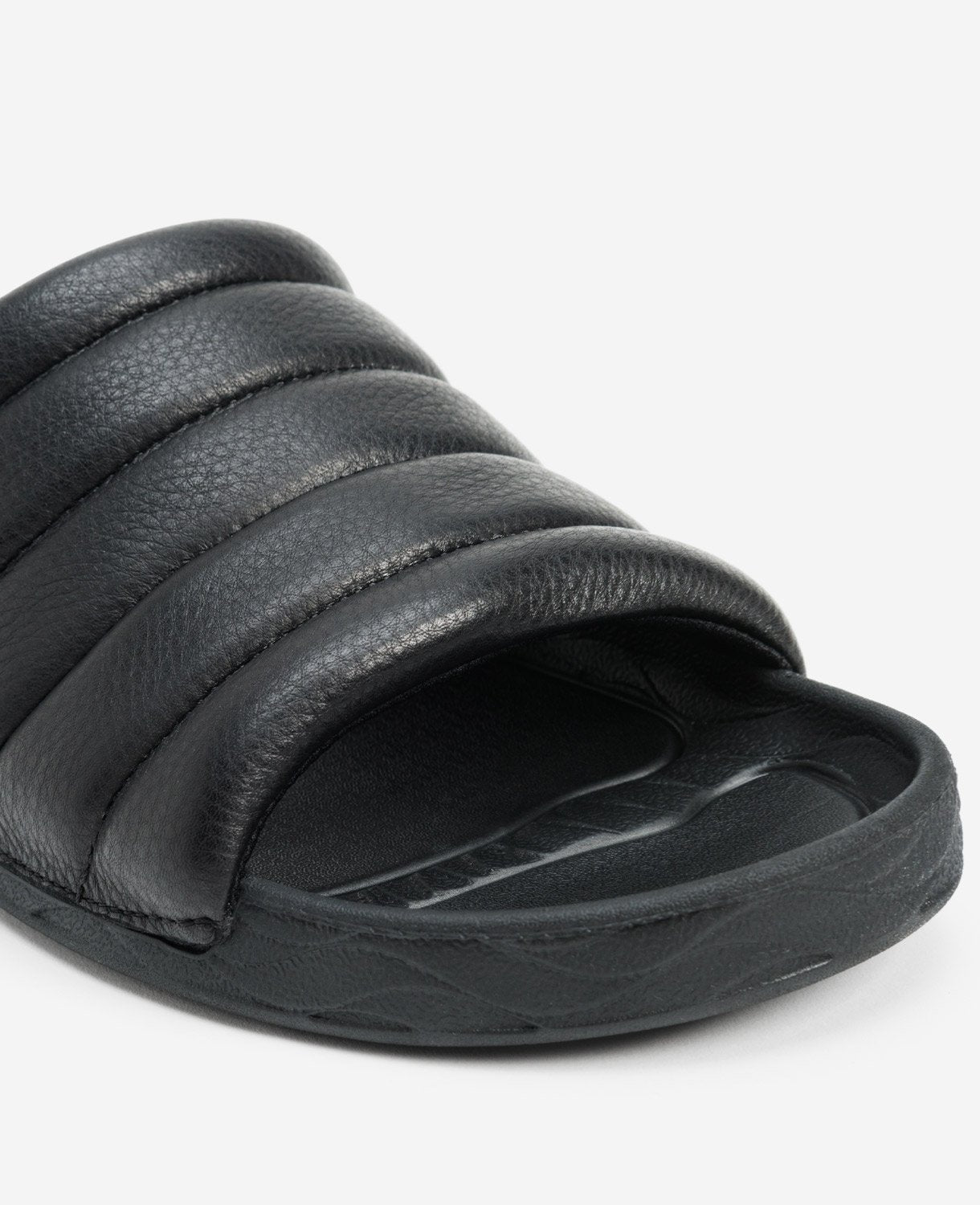 Kenneth Cole Men Shoes-NOVA QUILTED SLIDE BLACK